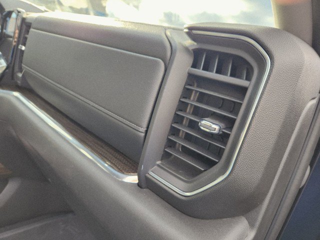 Used 2023 Chevrolet Silverado 1500 LT Trail Boss w/ LT Trail Boss Premium Package image 16