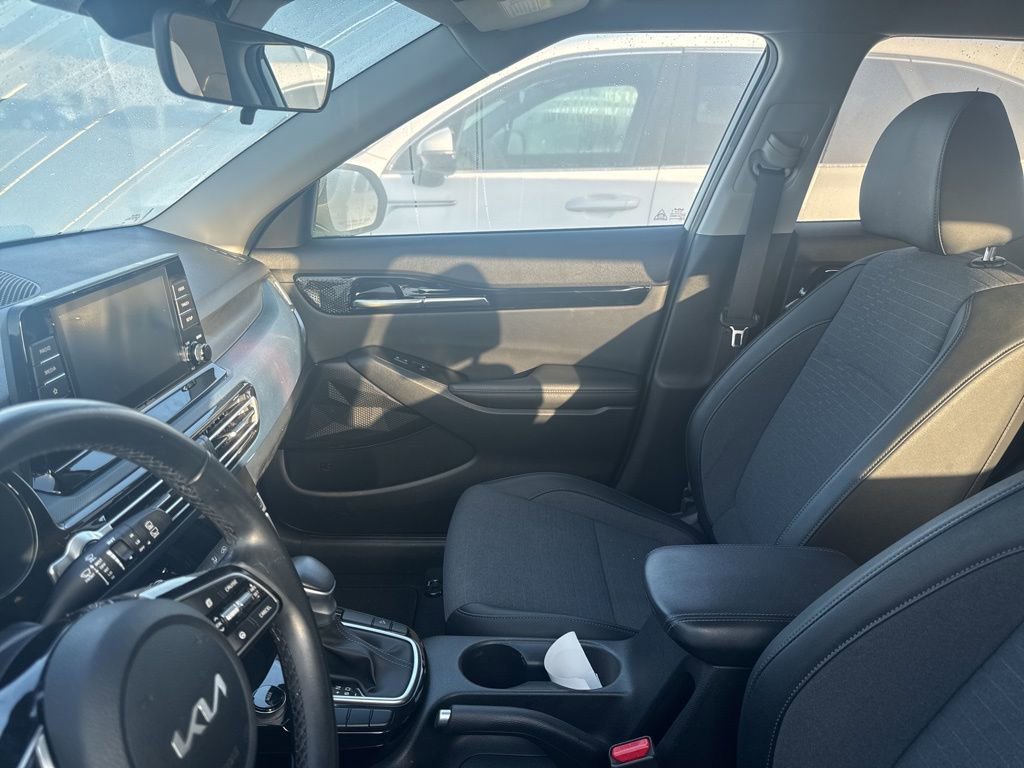 Used 2023 Kia Seltos S image 8
