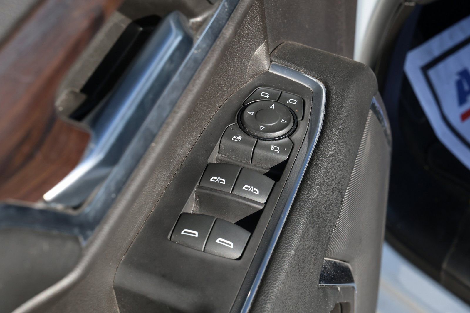 Used 2024 GMC Sierra 1500 SLT w/ X31 Off-Road Package image 25