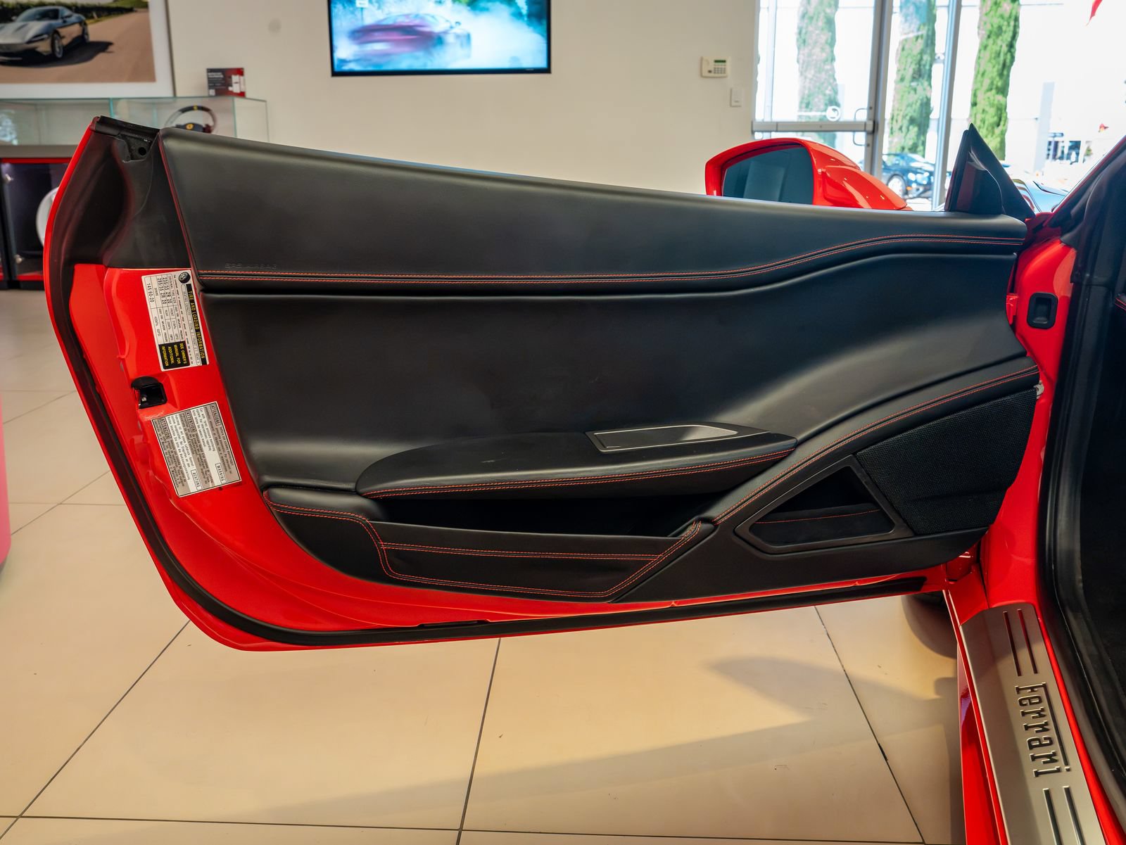 Certified 2014 Ferrari 458 Italia Coupe RWD image 8