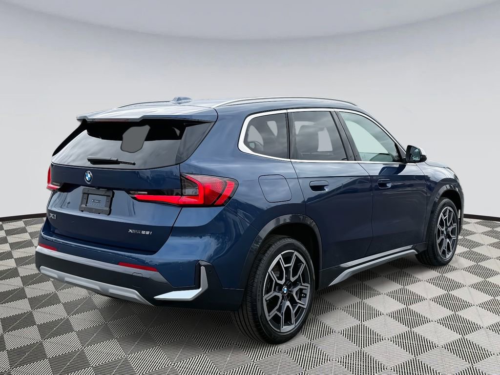 Used 2023 BMW X1 xDrive28i w/ Convenience Package image 2