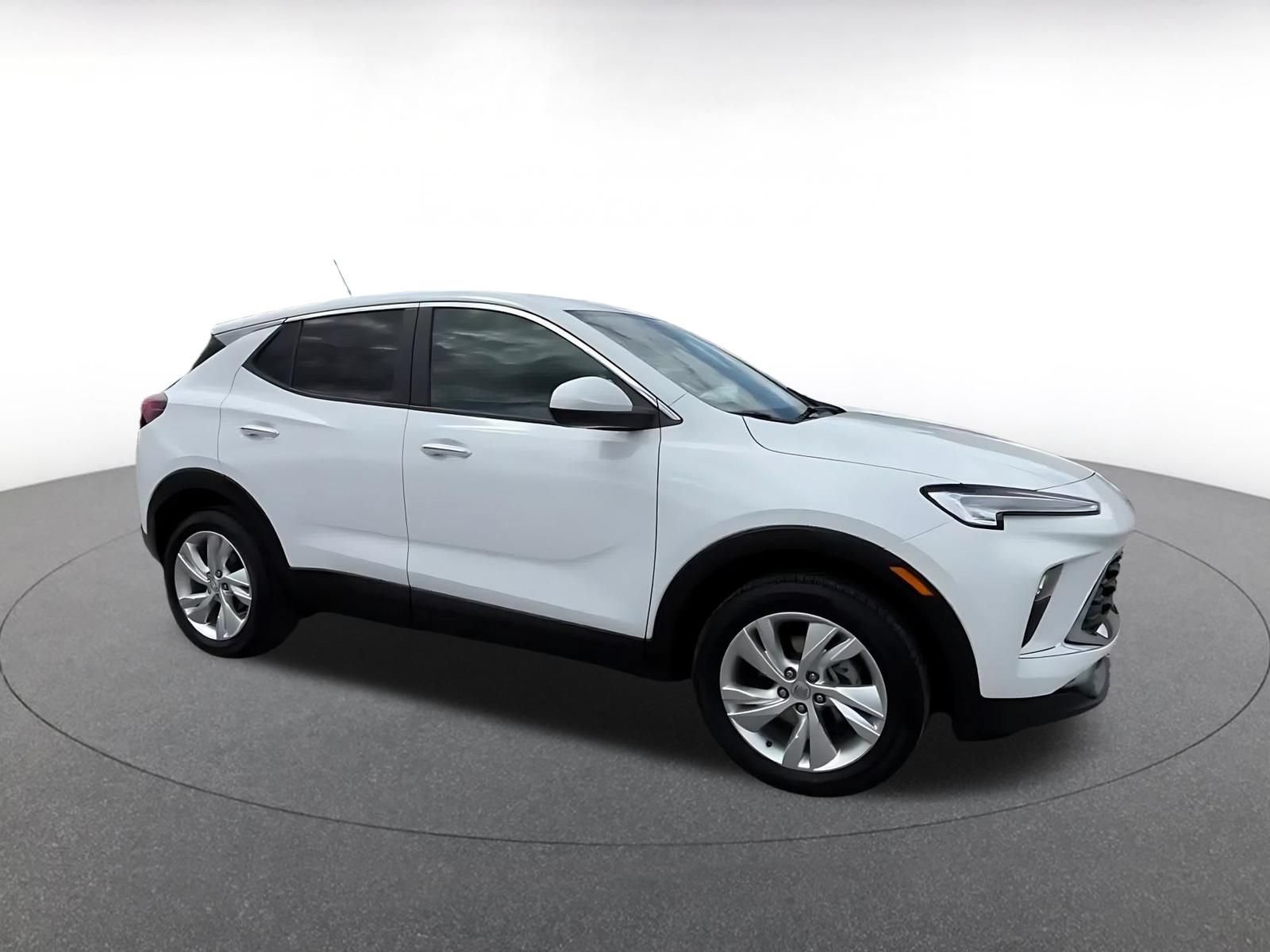 Used 2026 Buick Encore GX Preferred AWD/4WD image 2
