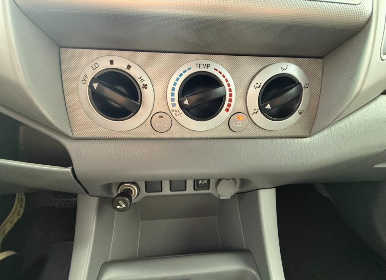 Used 2009 Toyota Tacoma PreRunner w/ TRD Sport Pkg RWD image 25