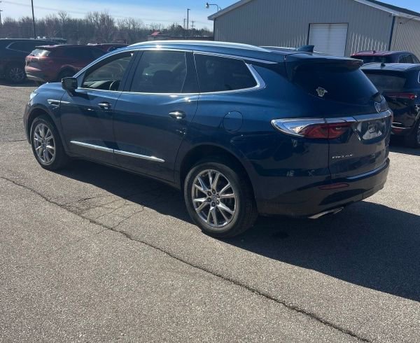 Used 2023 Buick Enclave Essence w/ Experience Buick Package video 2