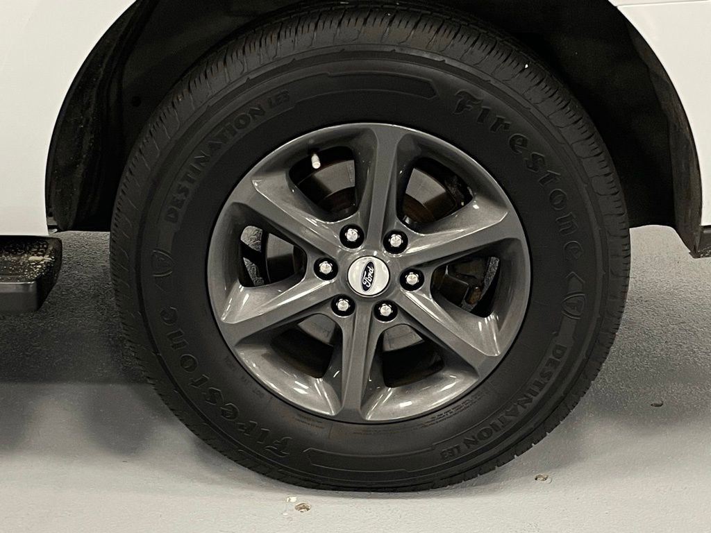 Used 2020 Ford Expedition XLT w/ Equipment Group 202A image 8