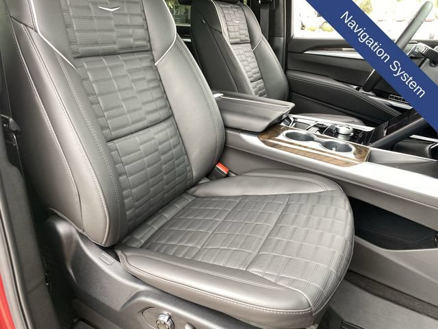 Used 2026 Cadillac Escalade Platinum Sport w/ LPO, ONYX Package AWD/4WD image 13