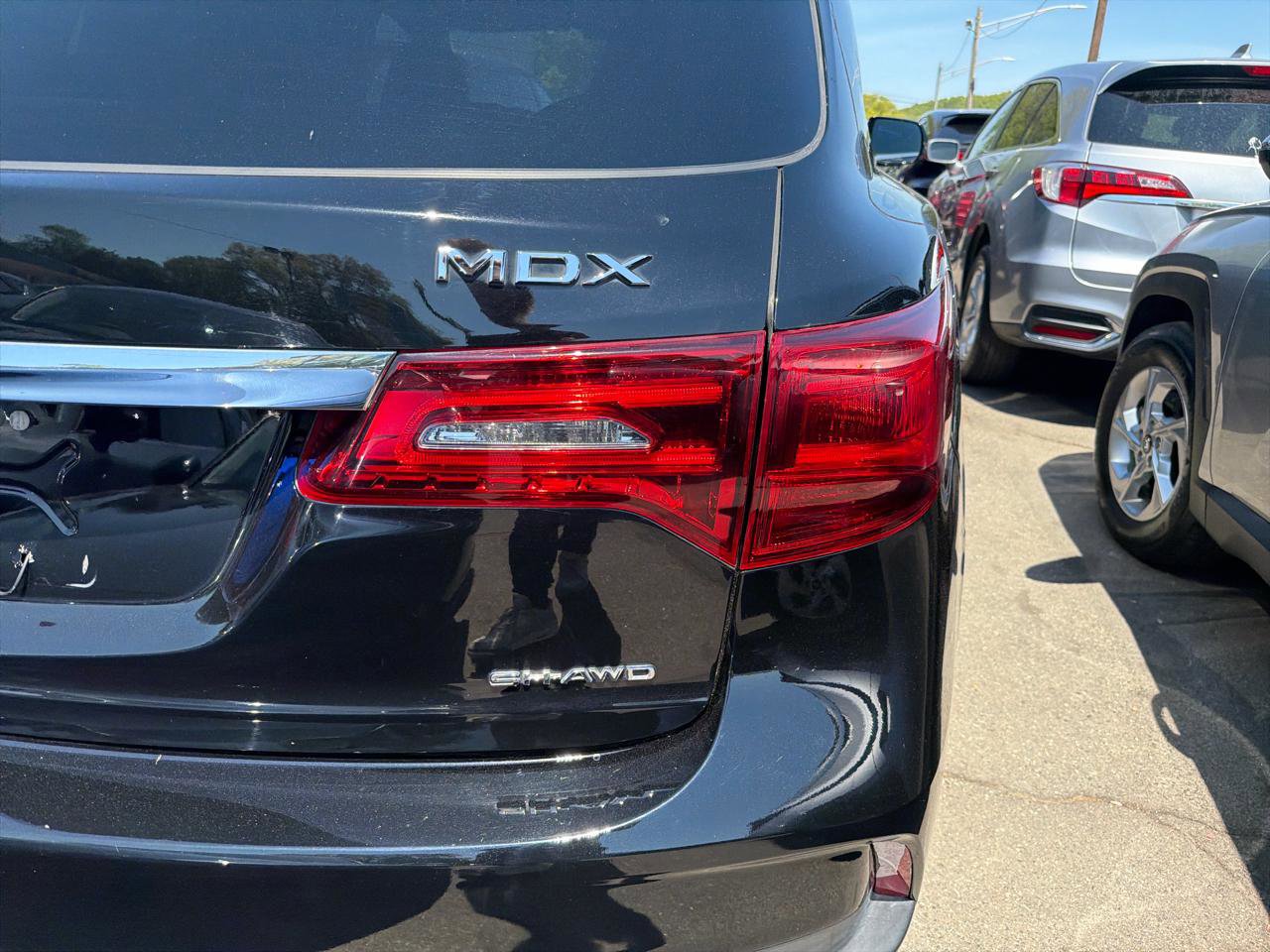 Used 2017 Acura MDX SH-AWD image 8