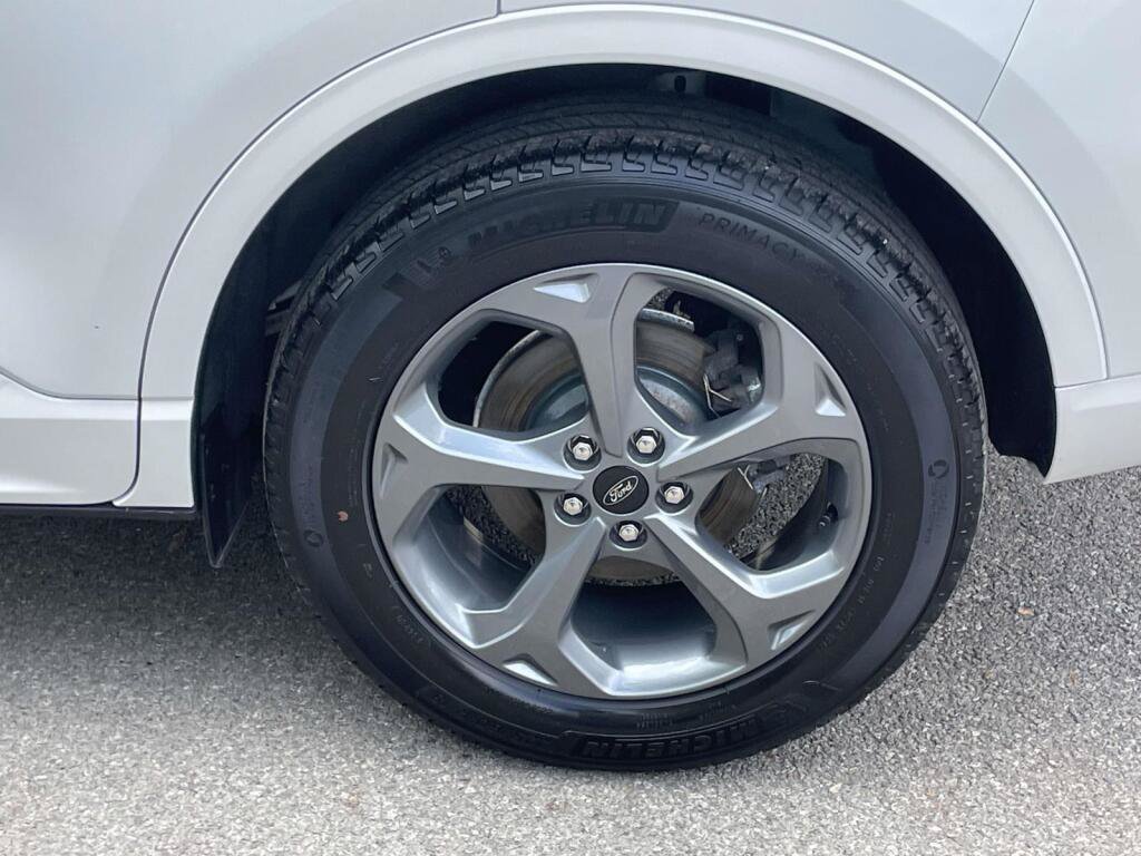 Certified 2023 Ford Escape ST-Line w/ Tech Pack #1 AWD/4WD image 17
