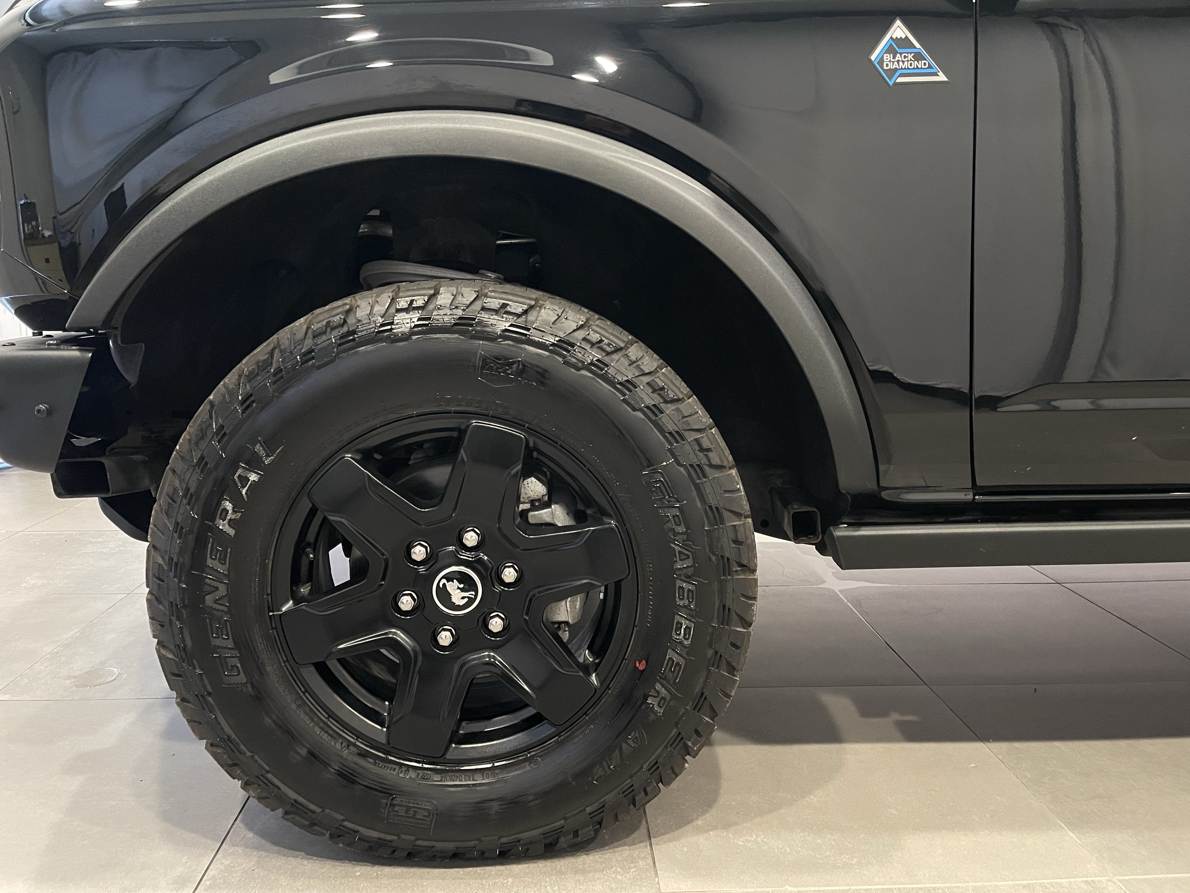 Used 2024 Ford Bronco Black Diamond AWD/4WD image 7