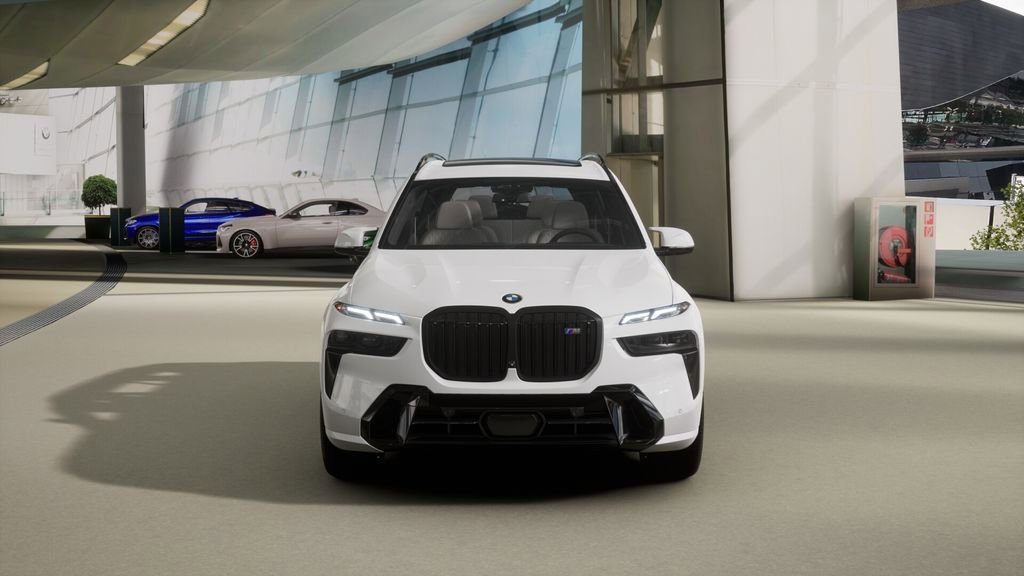 New 2026 BMW X7 M60i image 3