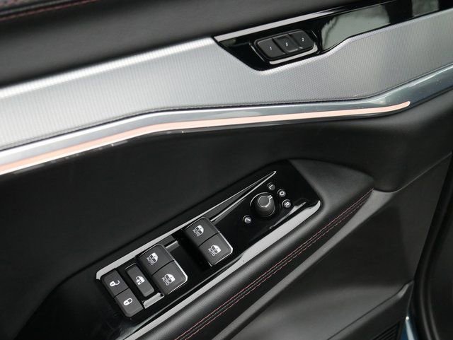 Used 2025 Jeep Wagoneer S Launch Edition AWD/4WD image 15