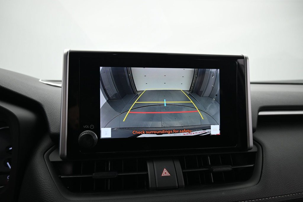 Used 2024 Toyota RAV4 XLE AWD/4WD image 18
