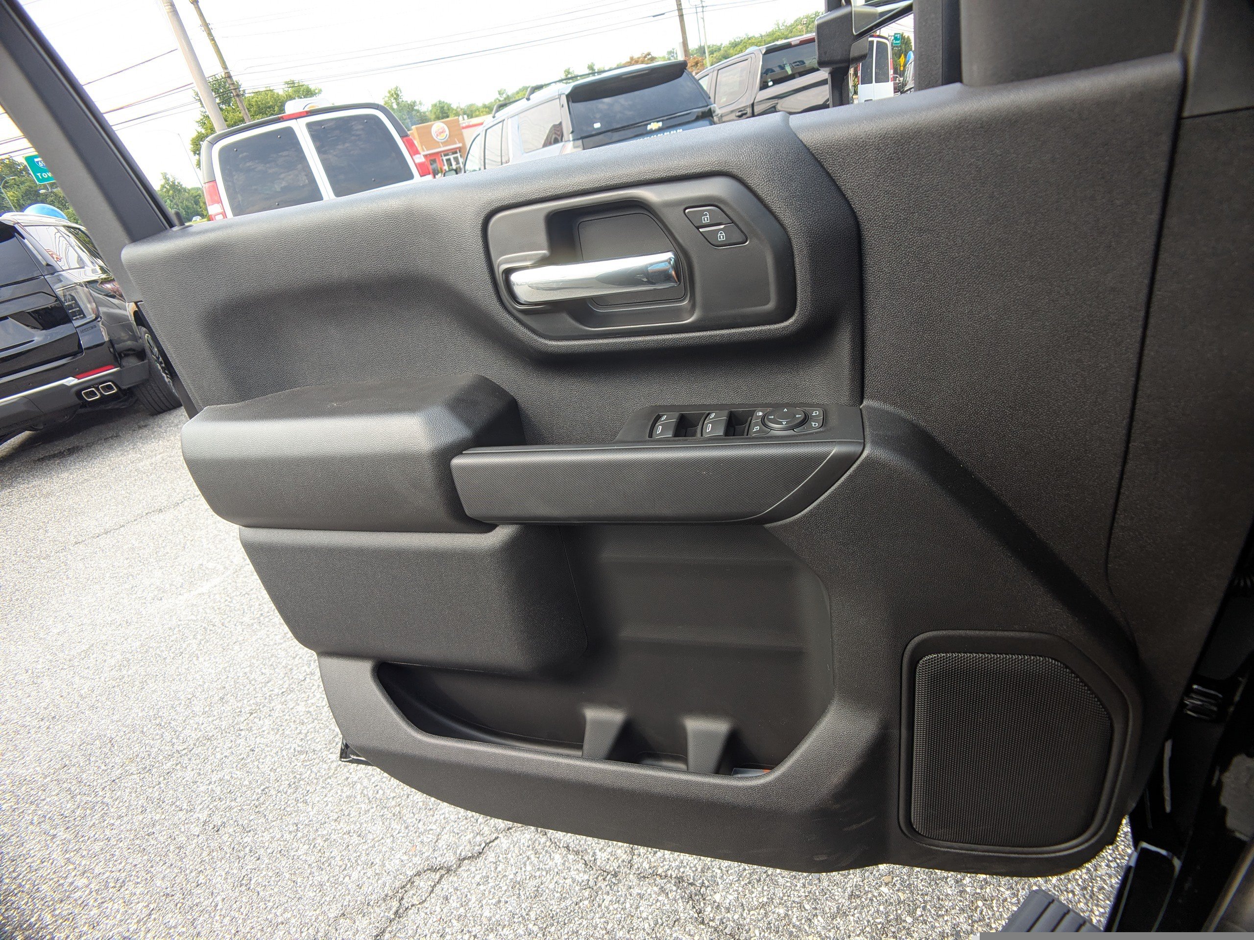 New 2026 Chevrolet Silverado 2500 Custom w/ Custom Value Package AWD/4WD image 20