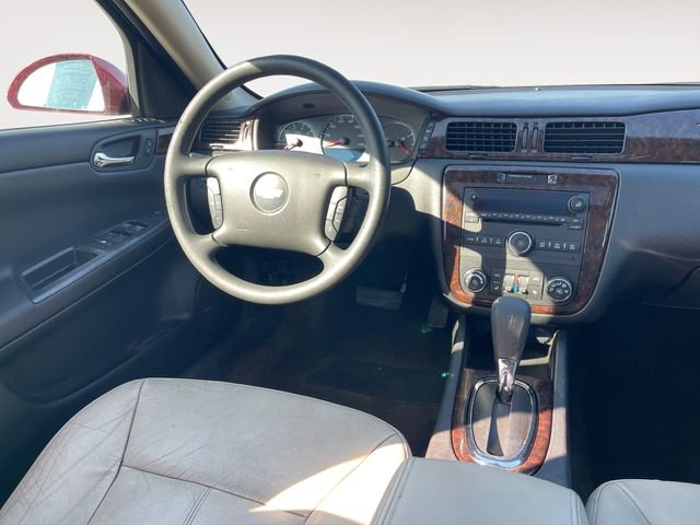 Used 2015 Chevrolet Impala LTZ FWD image 10