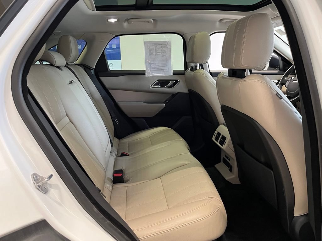 Certified 2020 Land Rover Range Rover Velar R-Dynamic S AWD/4WD image 23