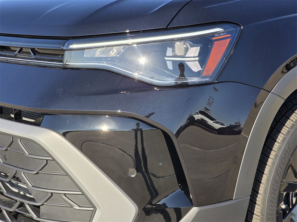 New 2026 Volkswagen Taos SE image 6