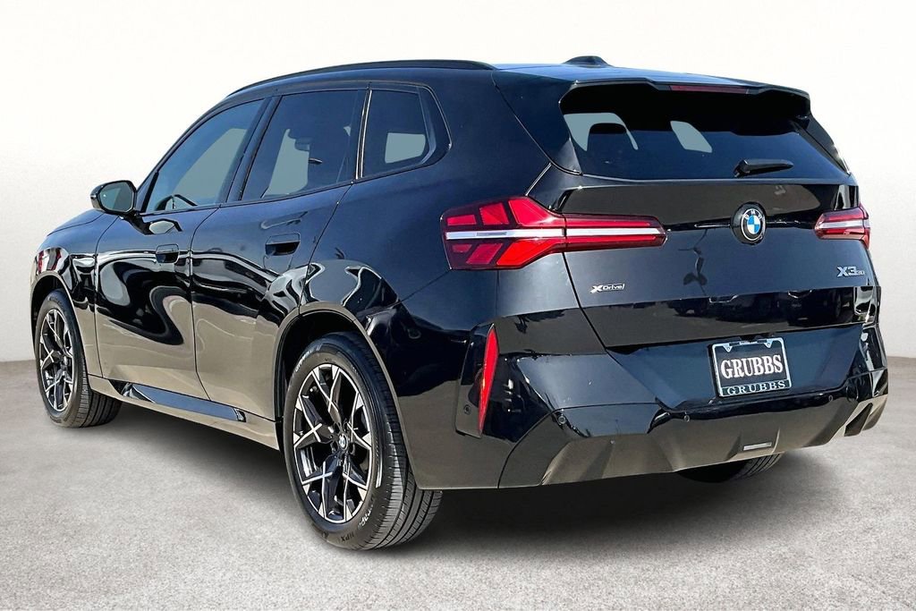 Used 2025 BMW X3 xDrive30i image 2