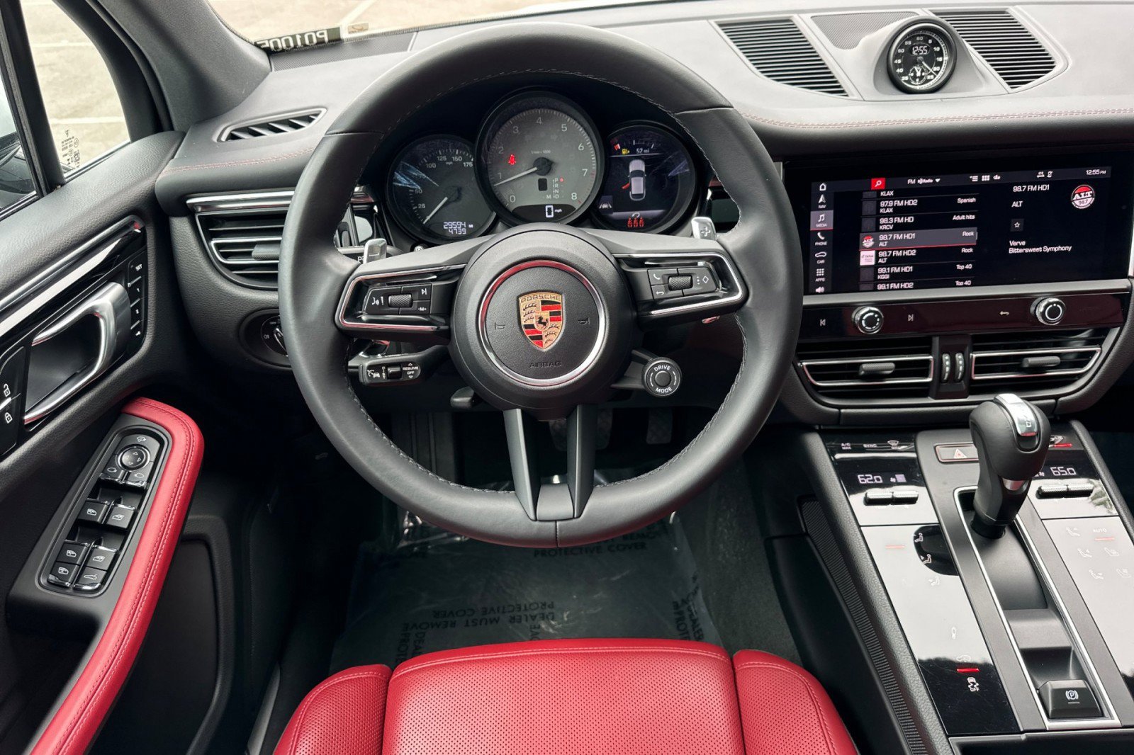 Certified 2024 Porsche Macan S AWD/4WD image 14