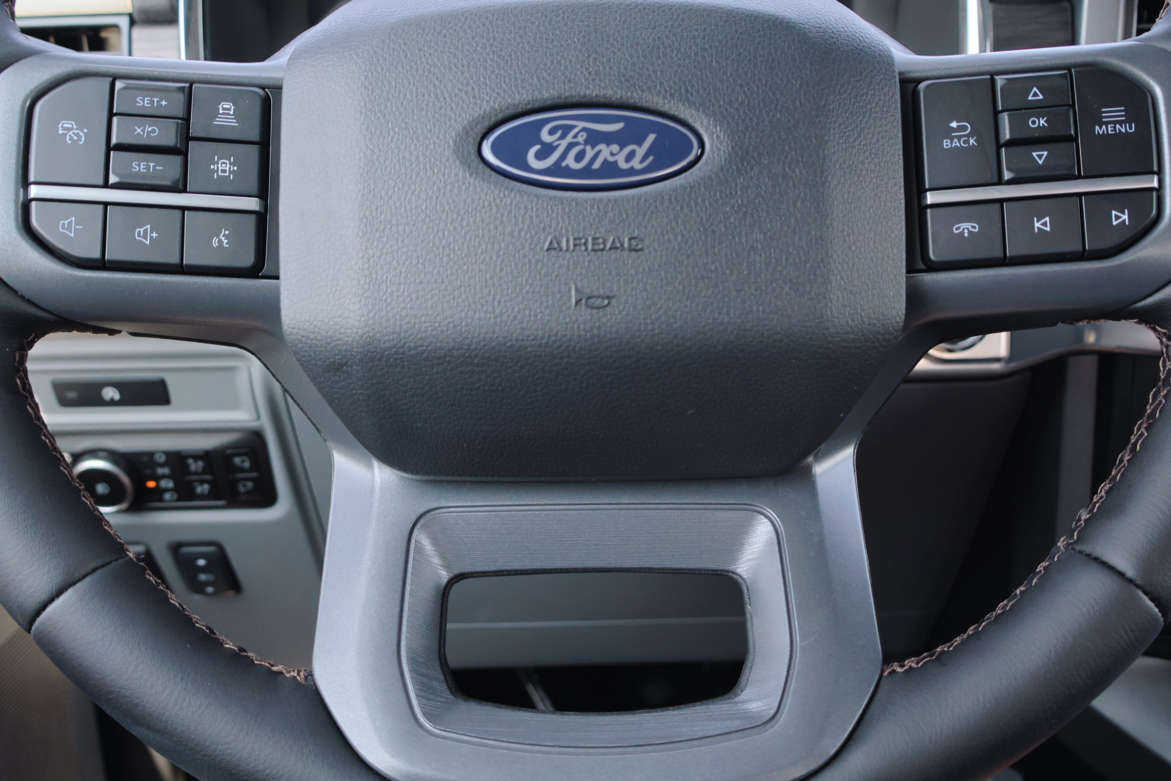 Certified 2025 Ford F150 Lariat w/ Equipment Group 501A Mid image 16