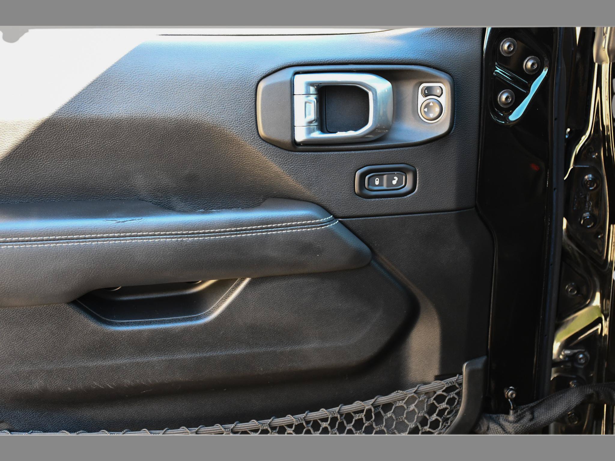 Used 2021 Jeep Gladiator Overland w/ Popular Equipment Package AWD/4WD image 26