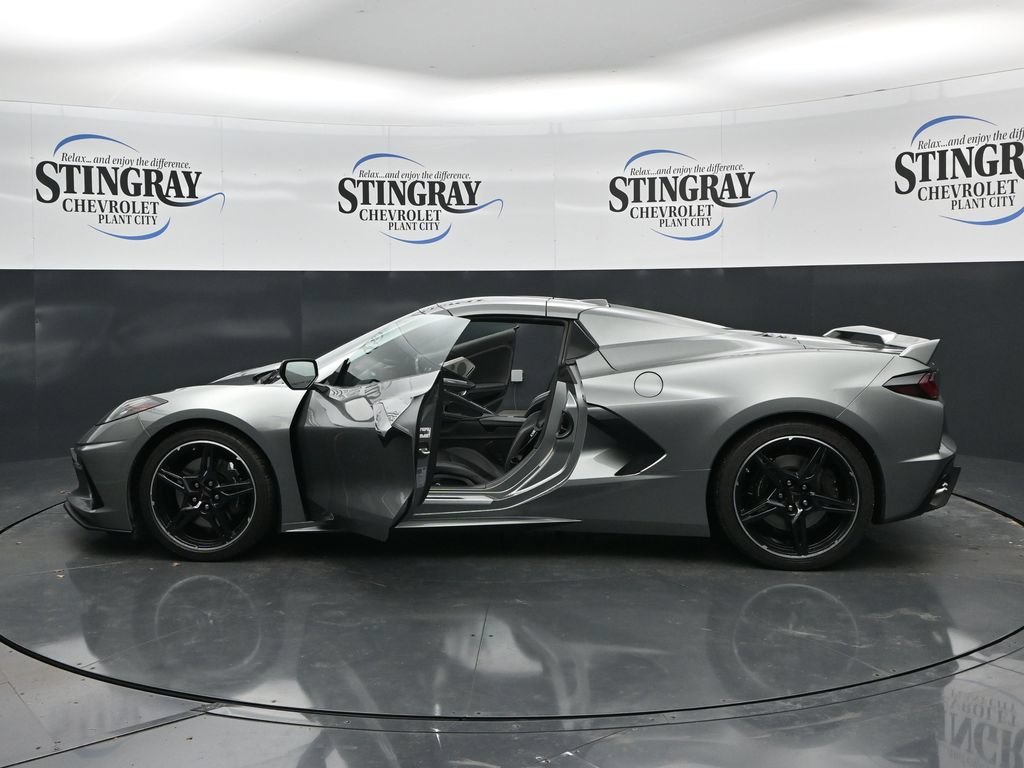 Used 2022 Chevrolet Corvette Stingray Premium Conv w/ Z51 Performance Package RWD image 37