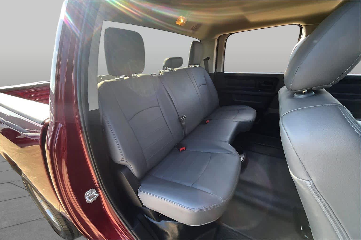 Used 2019 RAM 1500 Tradesman w/ Chrome Appearance Group RWD image 20