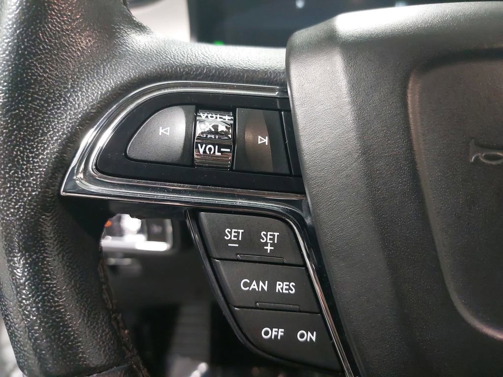 Used 2023 Lincoln Nautilus AWD w/ Premium Package image 11