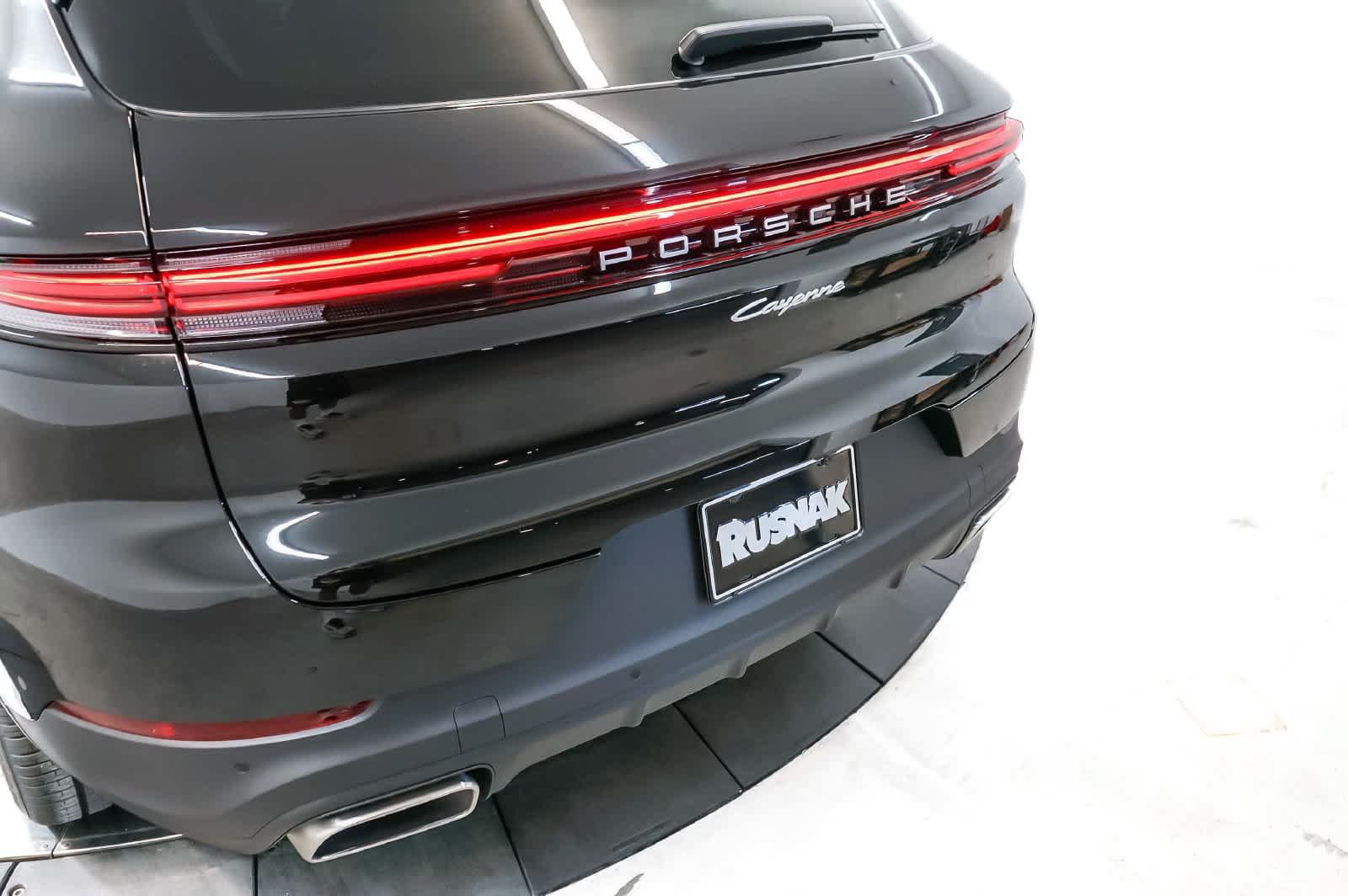 New 2026 Porsche Cayenne AWD/4WD image 12