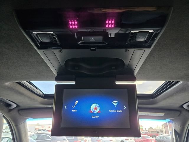 Used 2018 Cadillac Escalade ESV Platinum image 39