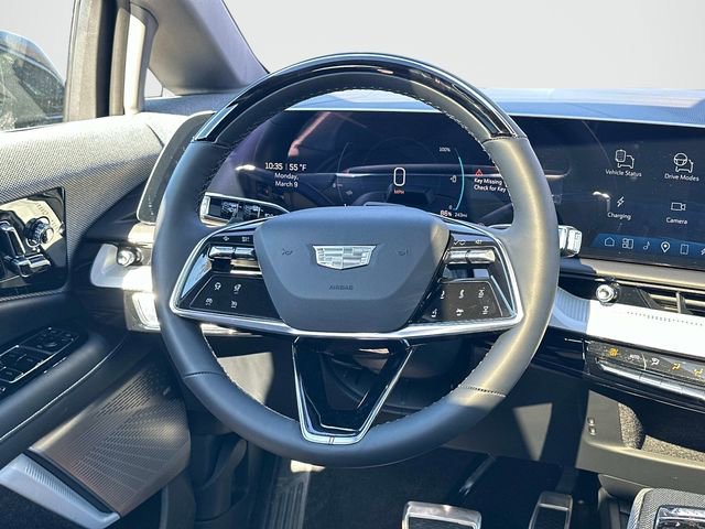 New 2026 Cadillac Optiq Luxury 1 image 5