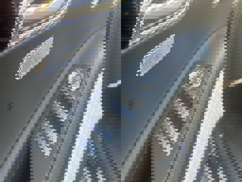 New 2025 Genesis GV80 2.5T Standard image 14