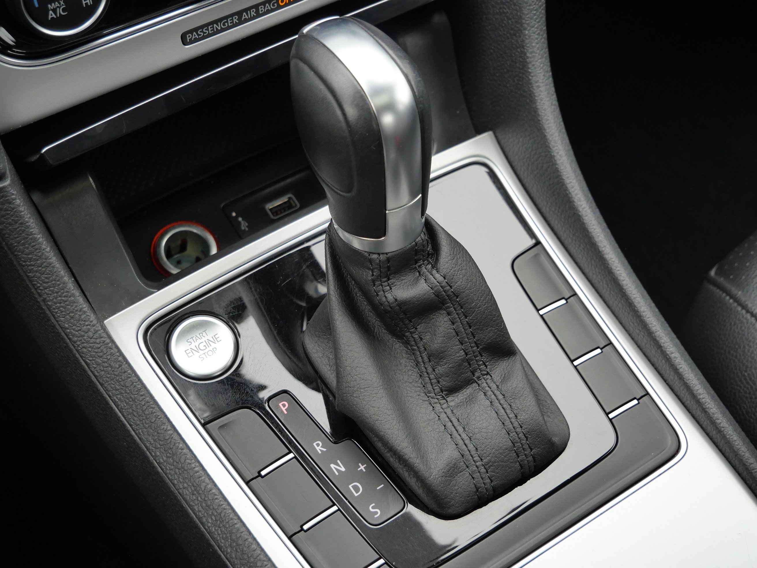 Used 2019 Volkswagen Passat 2.0T Wolfsburg image 25