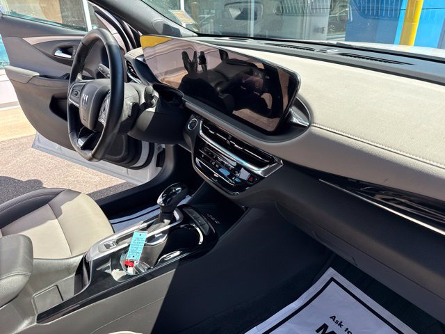 Used 2025 Buick Envista Avenir FWD image 29