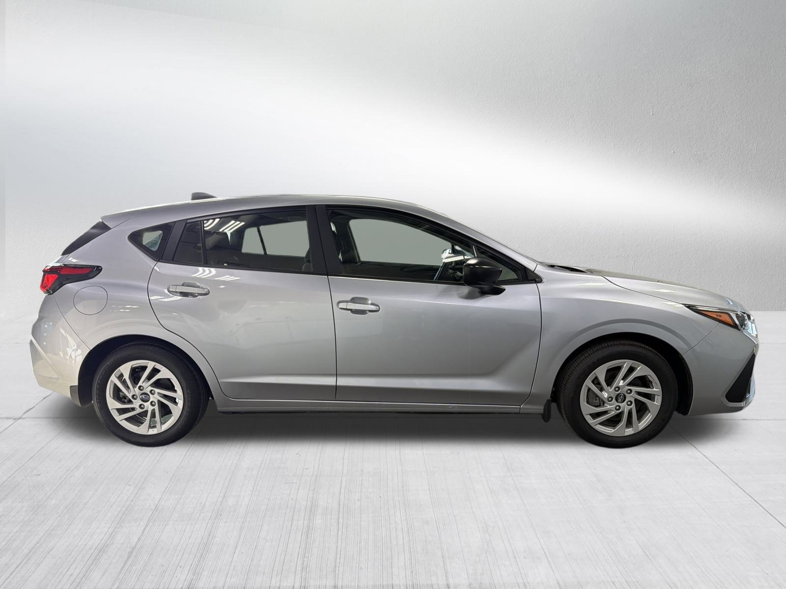 Certified 2025 Subaru Impreza 2.0i image 8