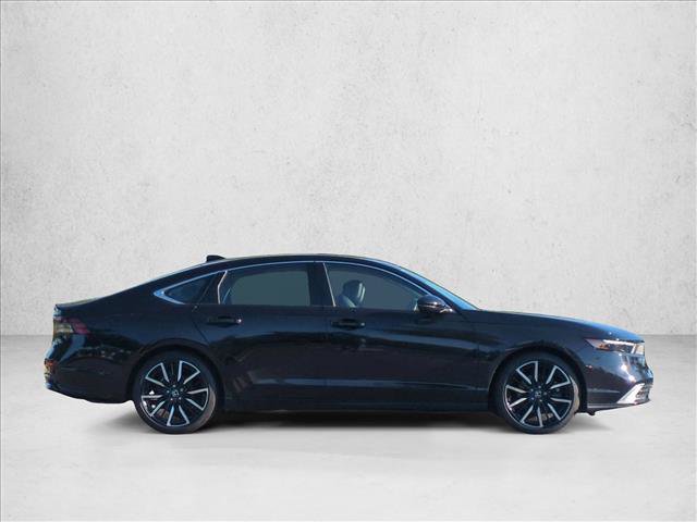 Used 2024 Honda Accord Touring image 4
