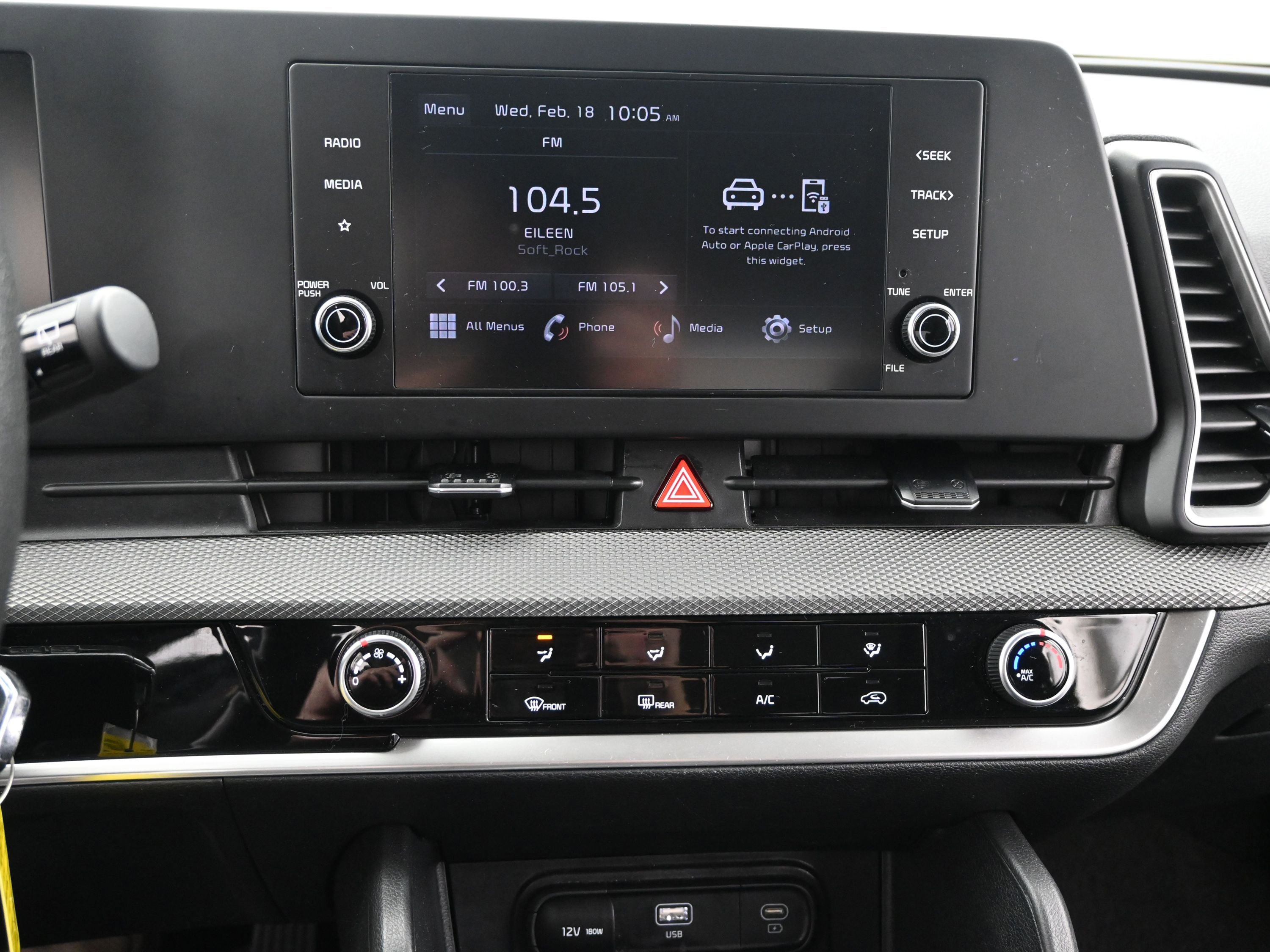 Used 2023 Kia Sportage LX image 19