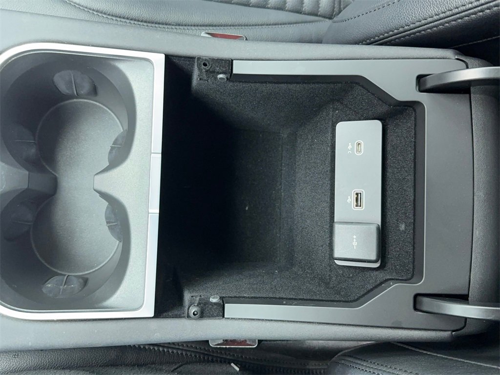 Used 2022 Land Rover Discovery Sport S image 35