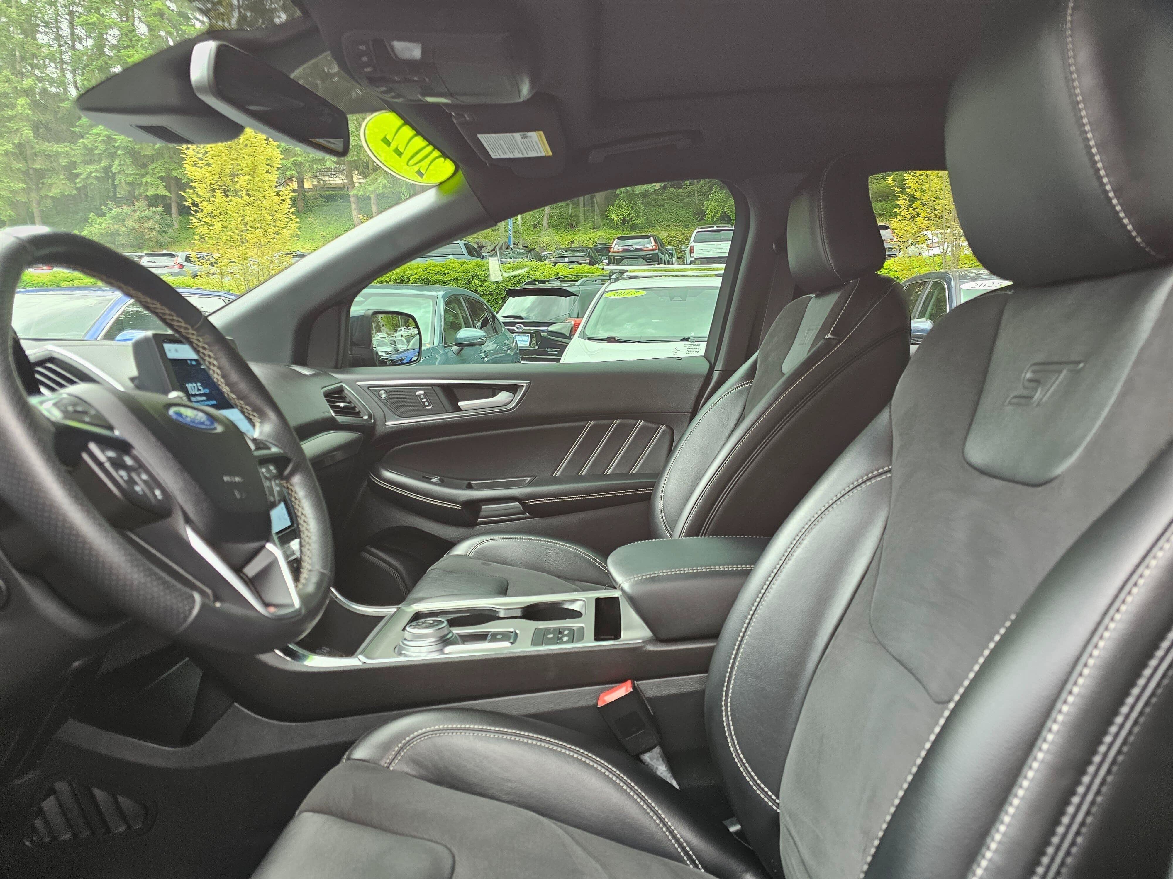 Used 2022 Ford Edge ST w/ Equipment Group 401A AWD/4WD image 22