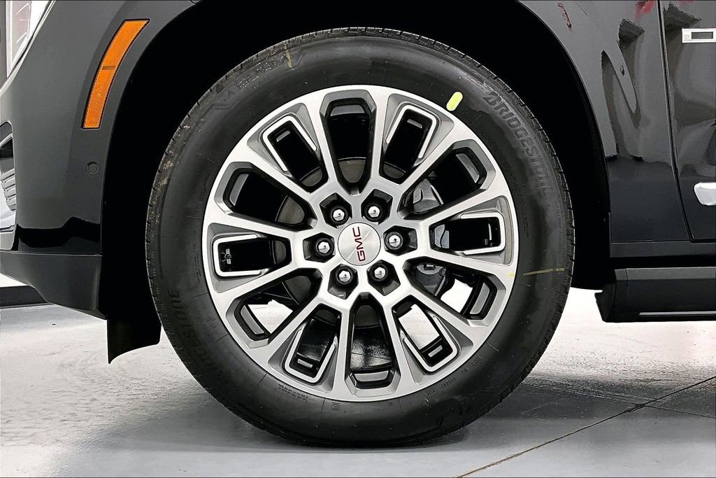New 2026 GMC Yukon Denali w/ Denali Reserve Package AWD/4WD image 28