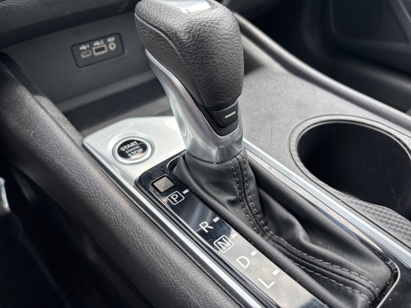 Used 2025 Nissan Altima 2.5 SV FWD image 42