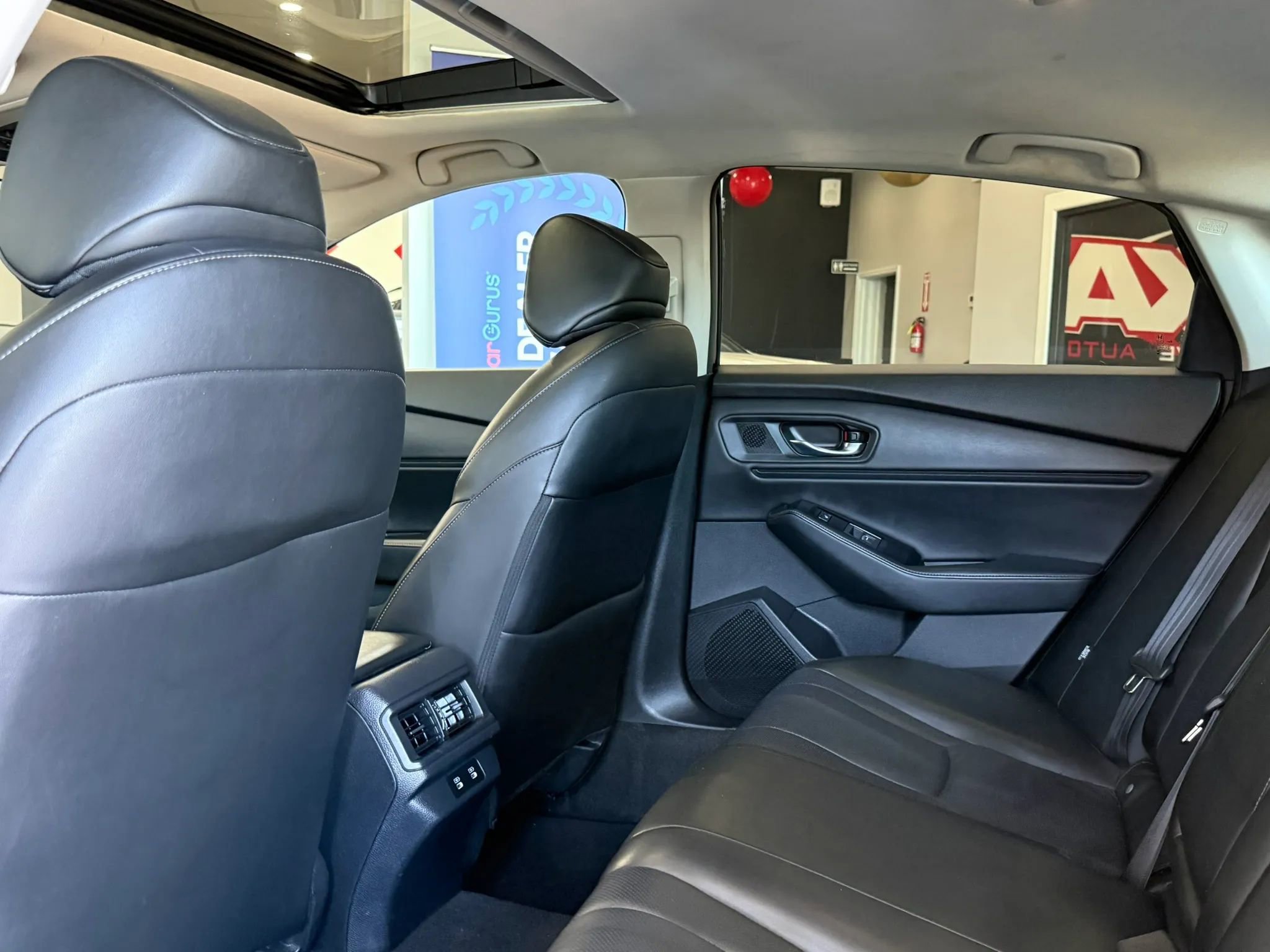 Used 2023 Honda Accord Touring image 32