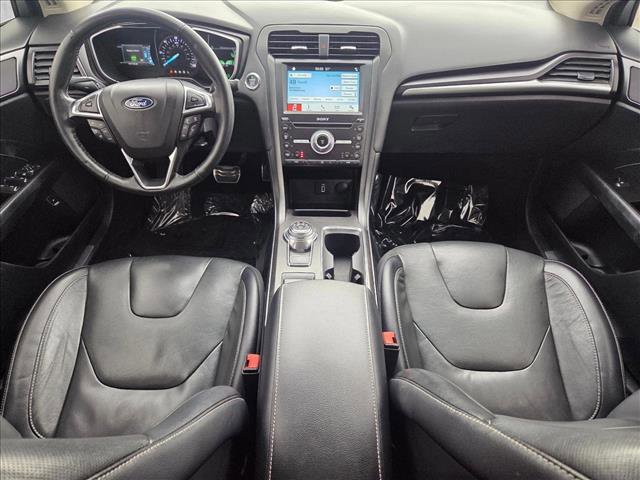 Used 2018 Ford Fusion Titanium image 17