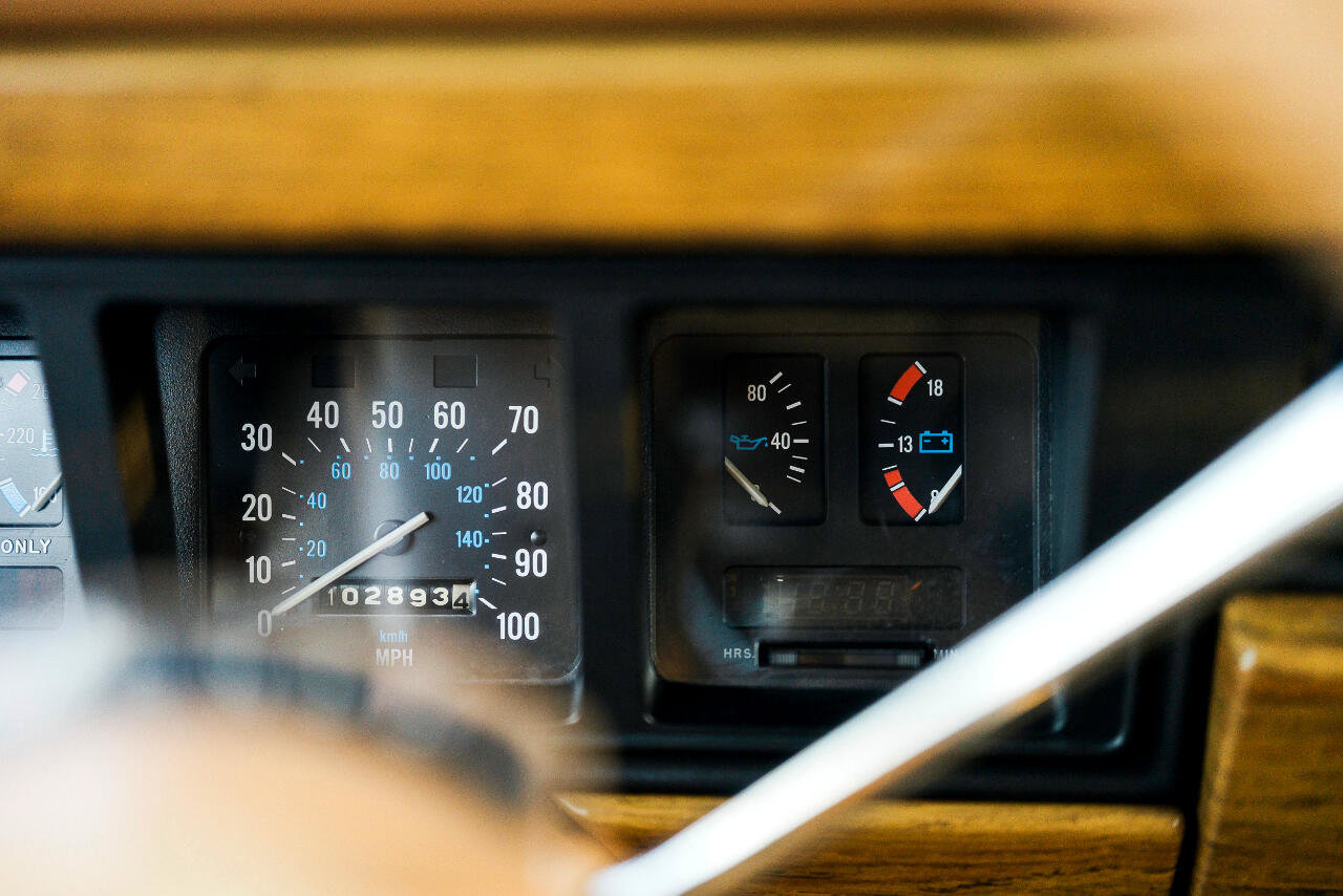 Used 1987 Jeep Grand Wagoneer image 55