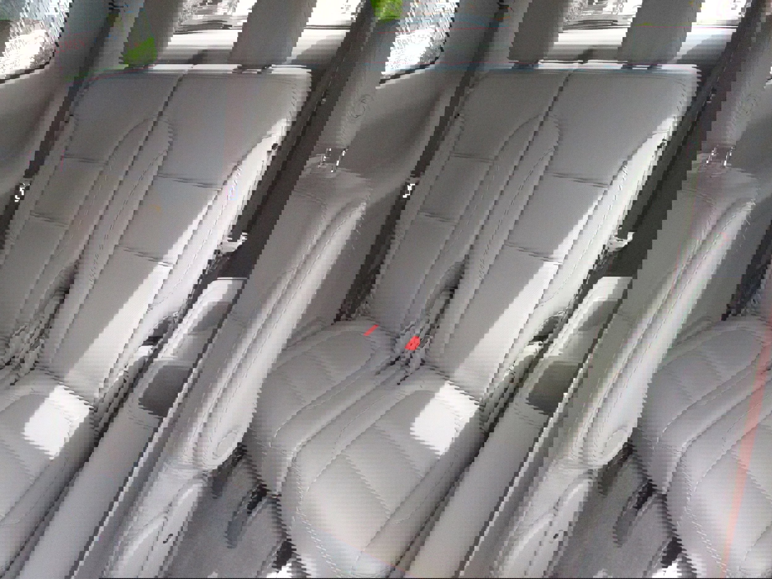 Used 2017 GMC Acadia SLT image 6