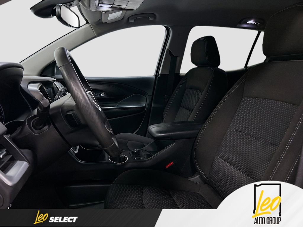 Used 2024 GMC Terrain SLE w/ Driver Convenience Package image 20