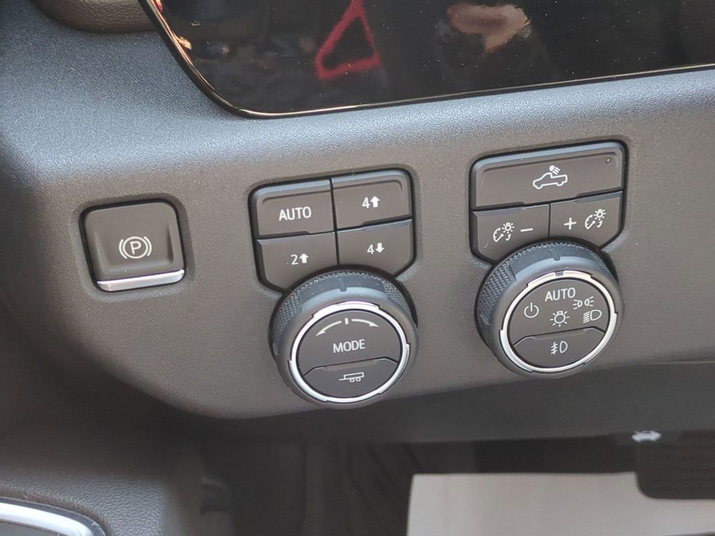 Used 2023 Chevrolet Silverado 1500 RST image 21