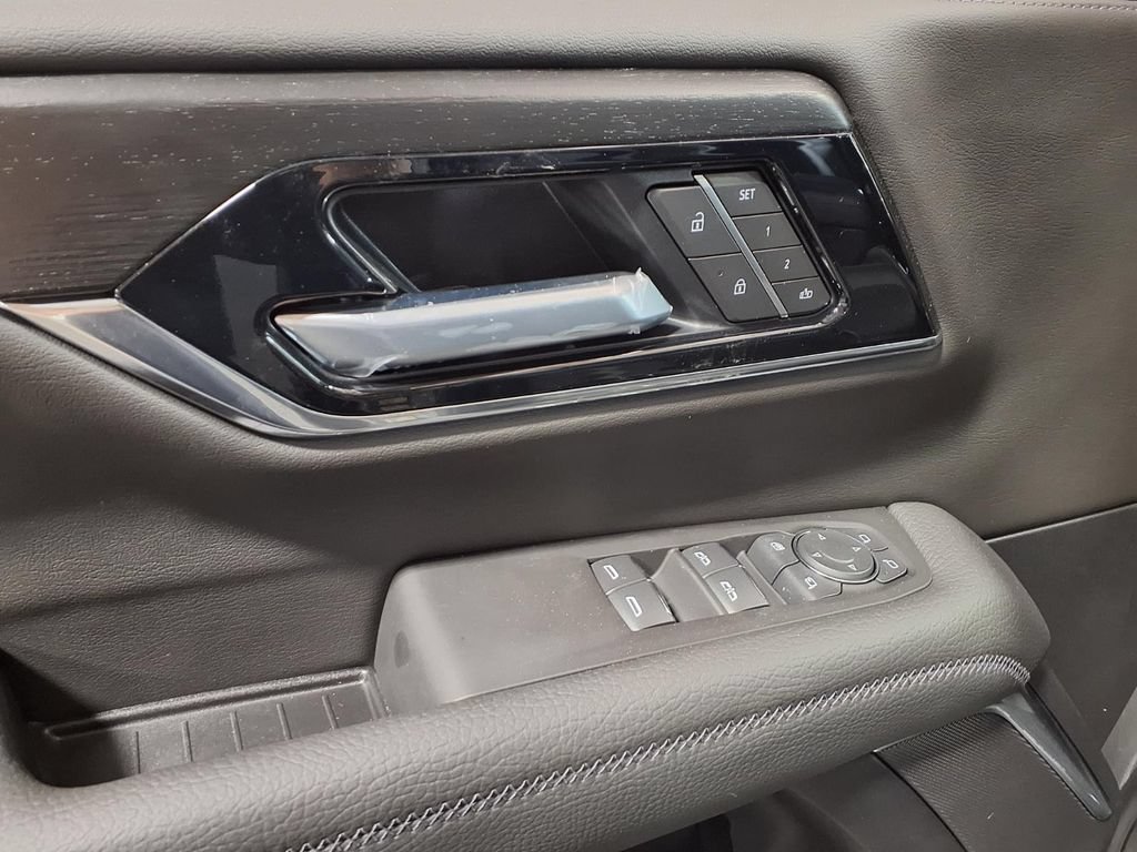 New 2026 GMC Yukon Denali w/ Advanced Technology Package RWD image 16