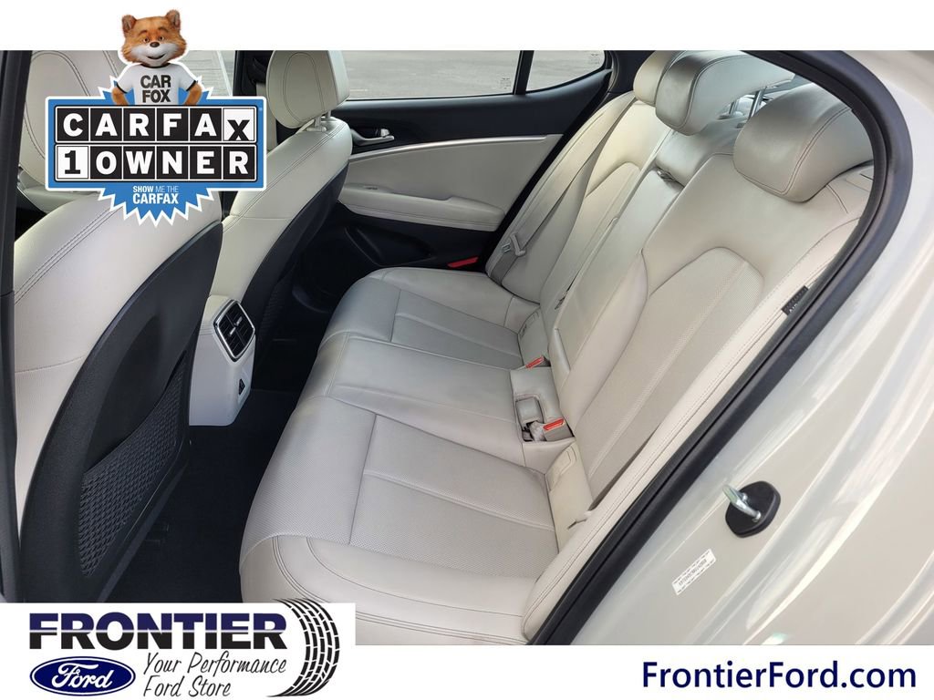 Used 2024 Genesis G70 2.5T image 11