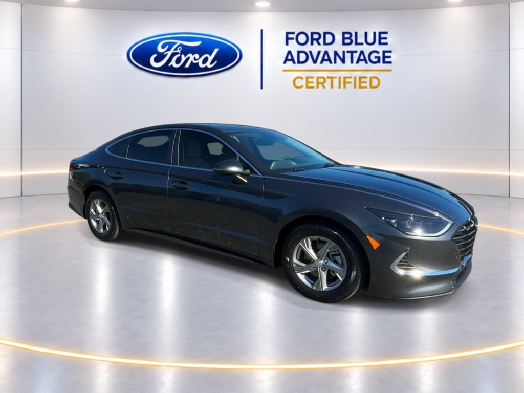 Used 2023 Hyundai Sonata SE w/ Cargo Package FWD image 3