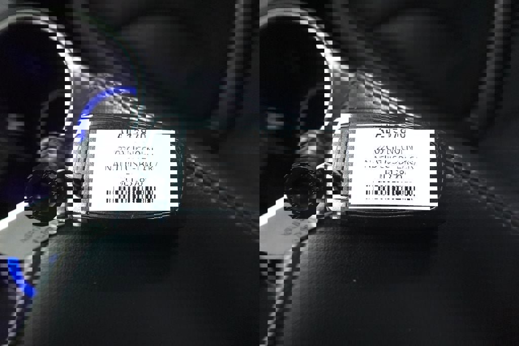 Used 2020 Lincoln Nautilus Reserve w/ Equipment Group 201A image 35